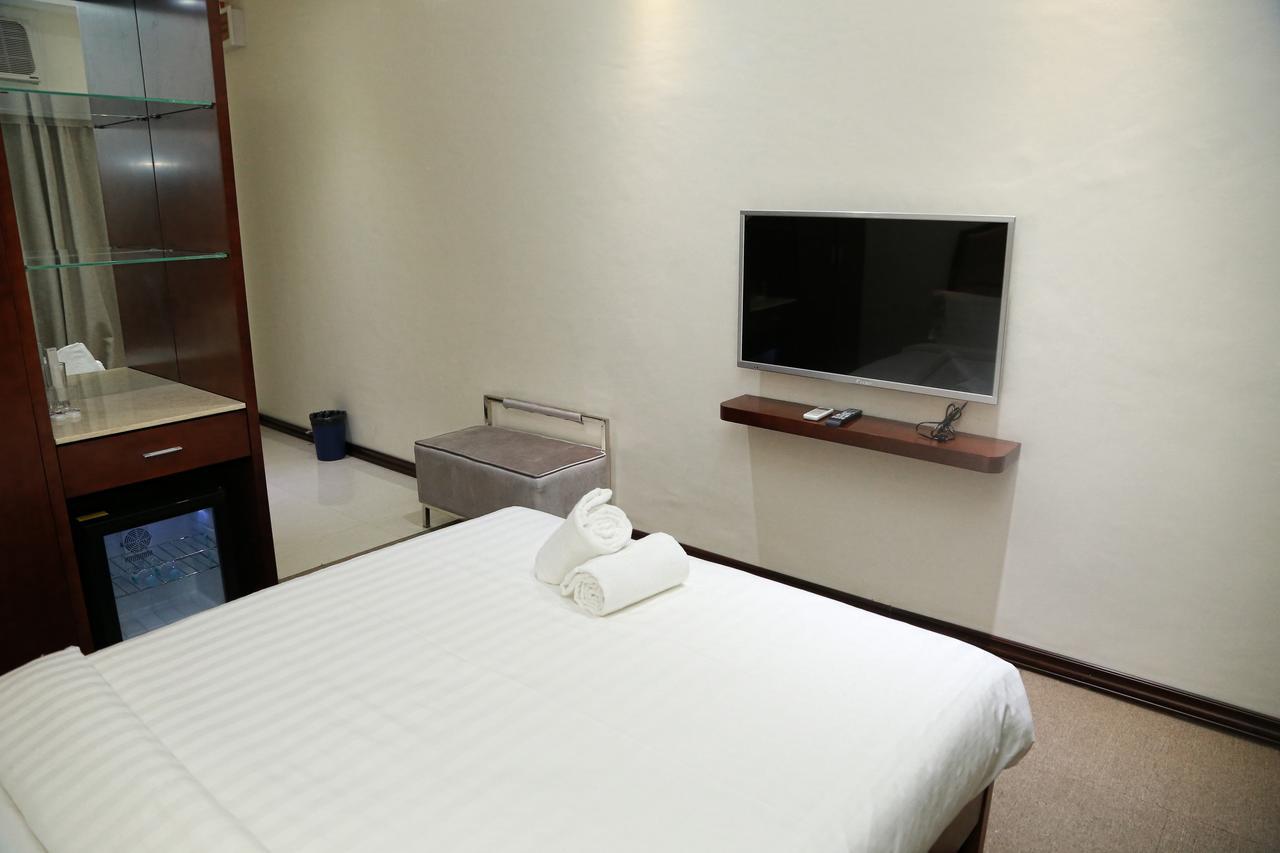 Big Hotel Suites Mandaue City Εξωτερικό φωτογραφία